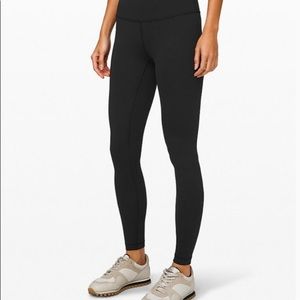 lululemon black Wunder Under leggings